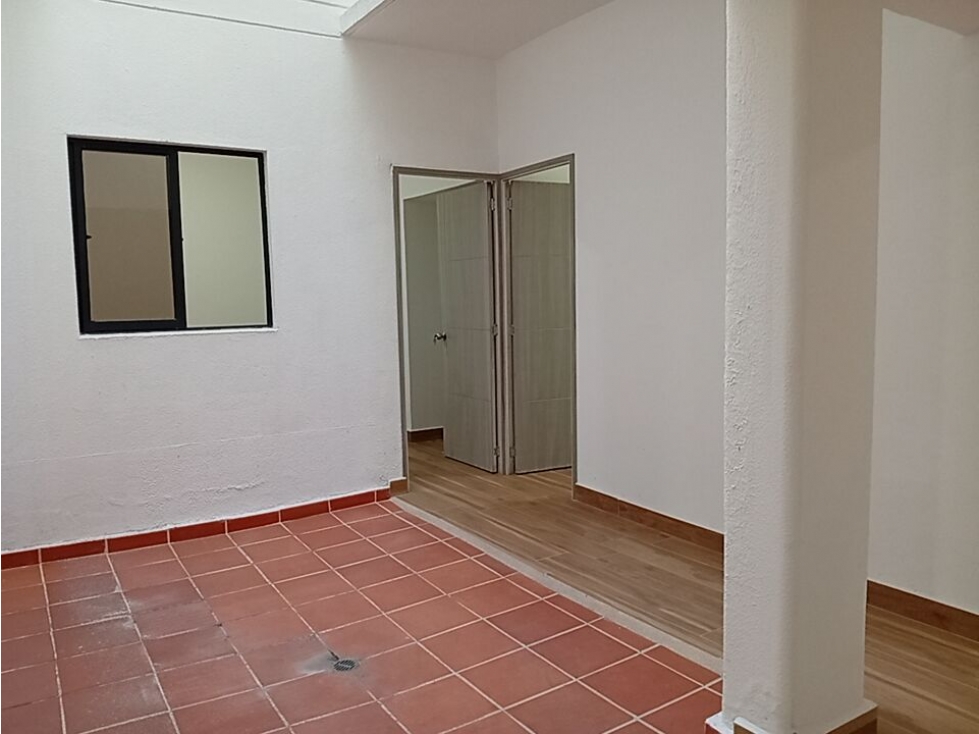 VENTA CASA PRIMER PISO EN LAURELES SANTA TERESITA — foto 5