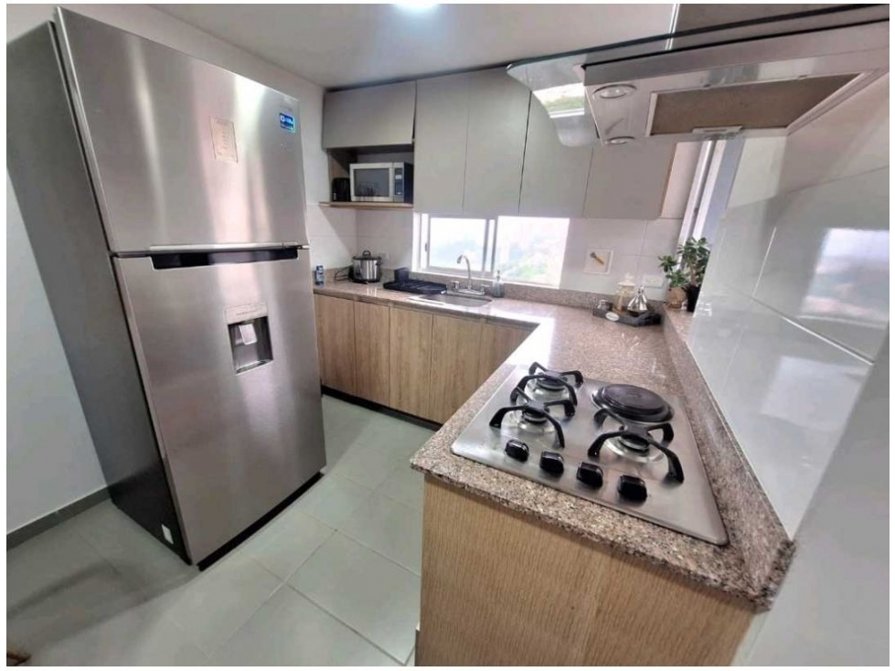 APARTAMENTO EN VENTA LOMA DE LOS BERNAL — foto 2
