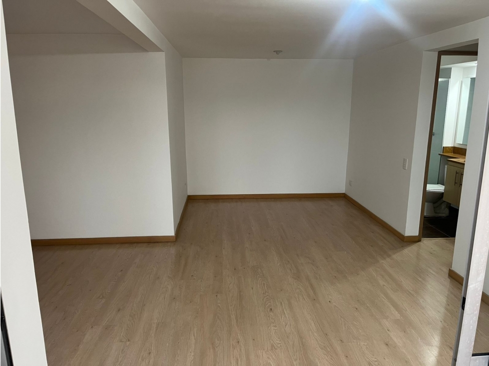 VENTA DE APARTAMENTO EN SABANETA CERCA AL PARQUE — foto 3