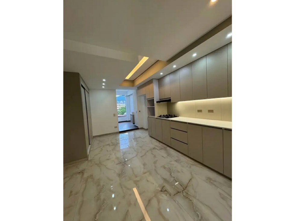 APARTAMENTO DUPLEX EN VENTA EN LAURELES - MEDELLIN — foto 3