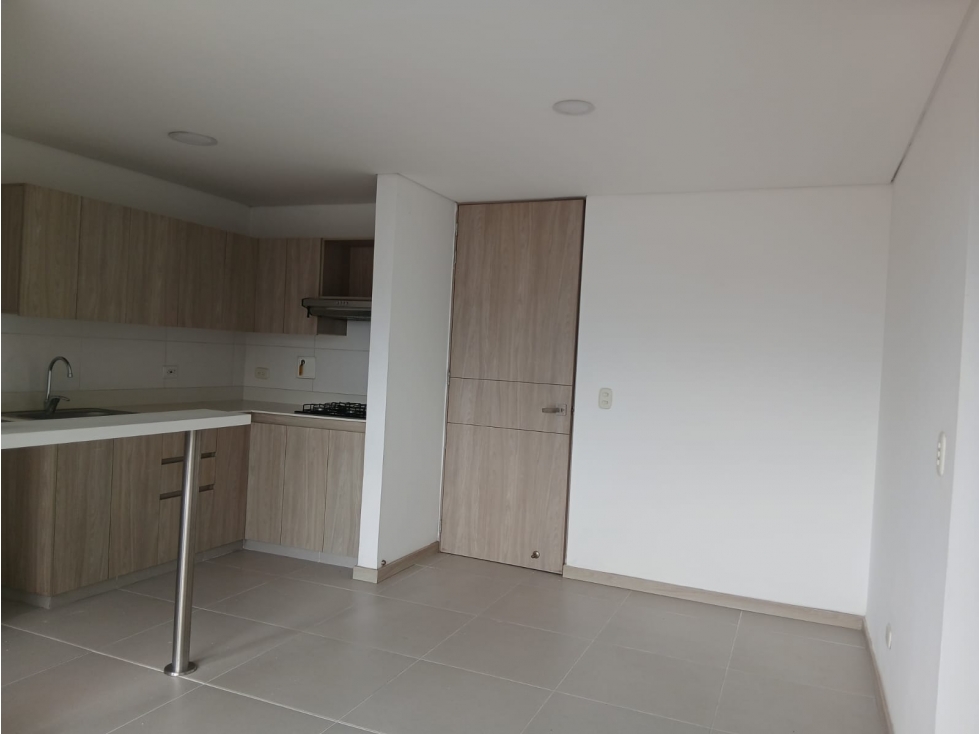 Apartamento en sabaneta, sin lomas y con todo lo que necesitas — foto 4