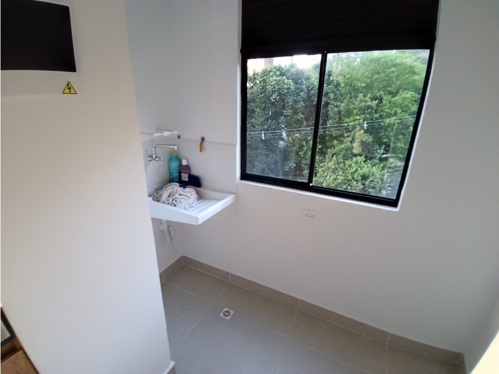 Se Vende apartamento en loma del Indio, Medellin PARA ESTRENAR — foto 4