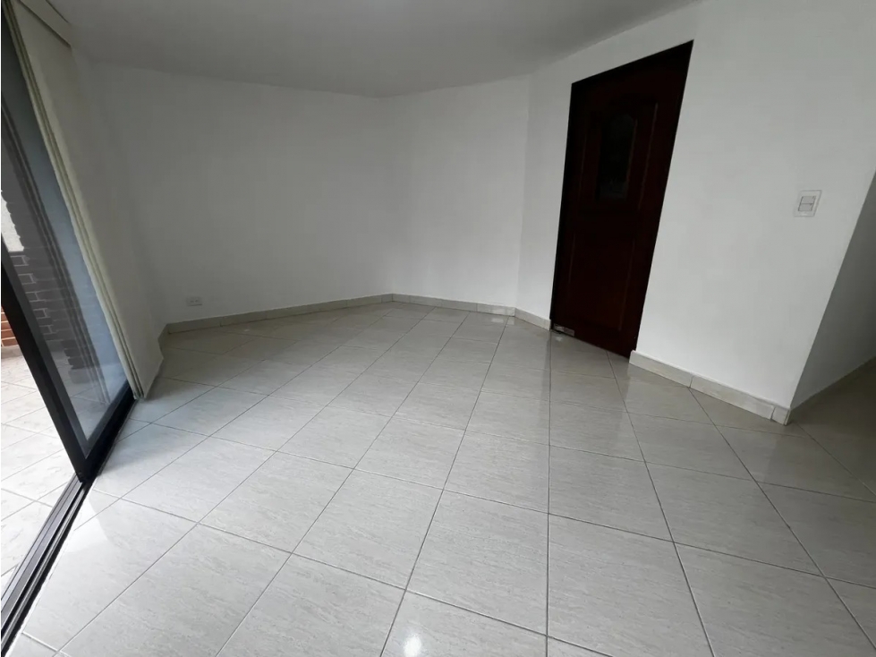 APARTAMENTO EN LAURELES SANTA TERESITA — foto 6