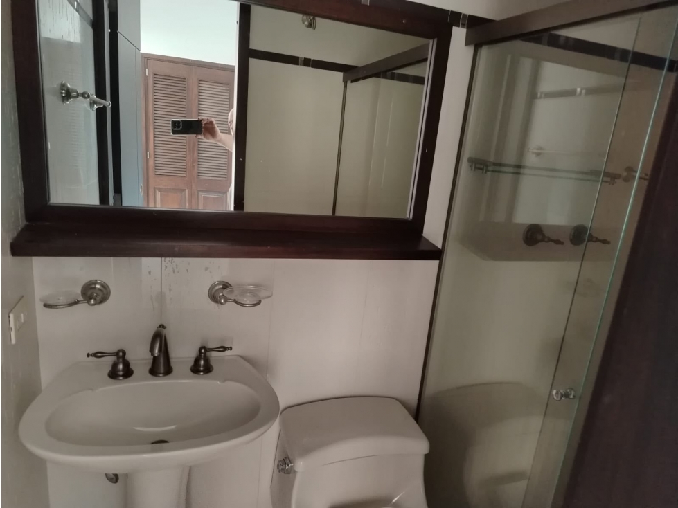 Venta Apartamento Loma de los Bernal, MEDELLIN. — foto 2