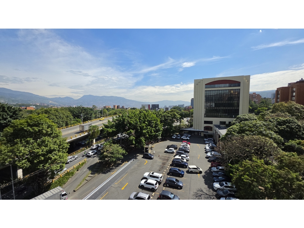 Vendo oficina en El Poblado, La Aguacatala — foto 2