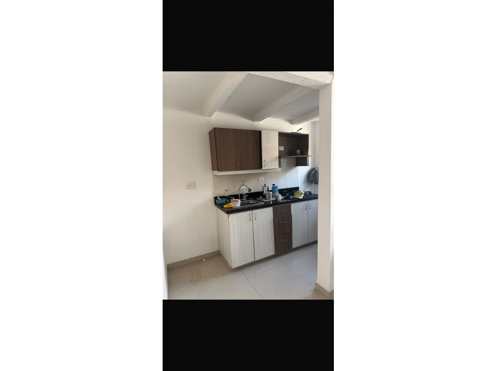 Arriendo Apartamento Rodeo Alto 48 MT AR36