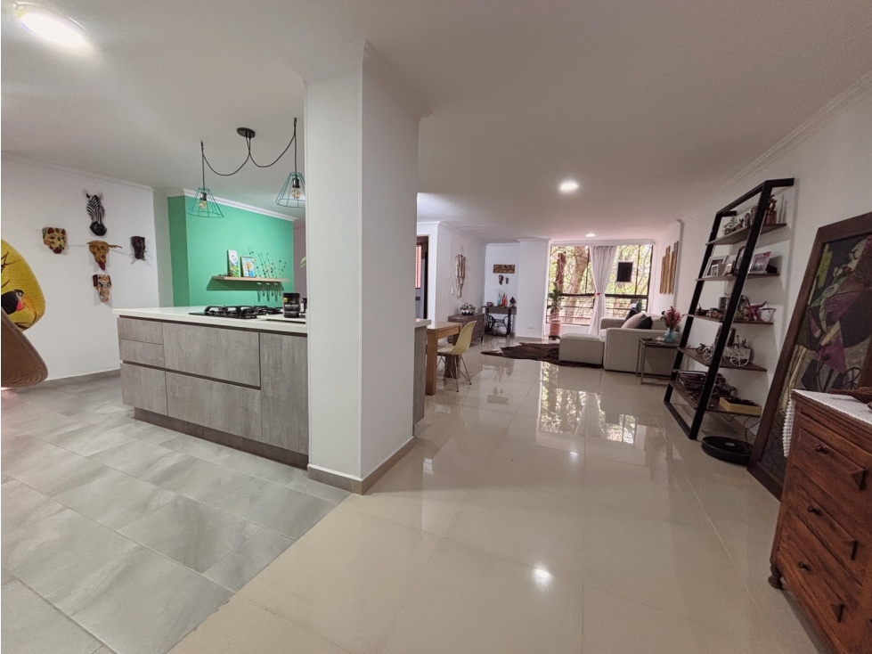 VENTA - Primer piso remodelado en Conquistadores — foto 2
