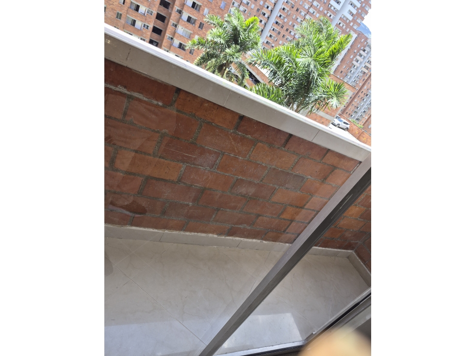 VENDO APARTAMENTO EN LA UNIDAD PARAISO DE LOS COLORES-MEDELLÌN — foto 2