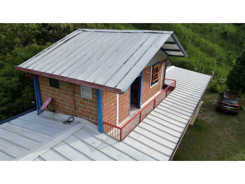 VENTA DE FINCA EN BARBOSA MUY ACOGEDORA INCLUYE MOBILIARIO - 3
