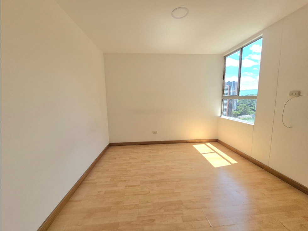 VENDO APARTAMENTO EN ENVIGADO, EL TRIANON — foto 2