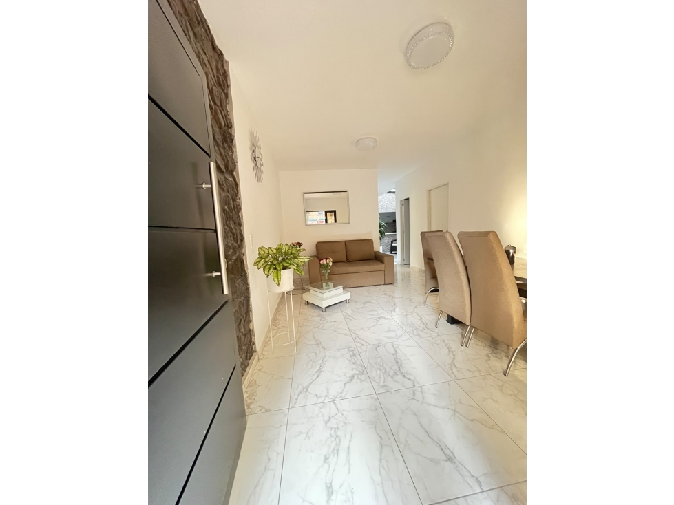 VENTA CASA ESQUINERA , PRIMER PISO , SIMON BOLIVAR , MEDELLIN — foto 2