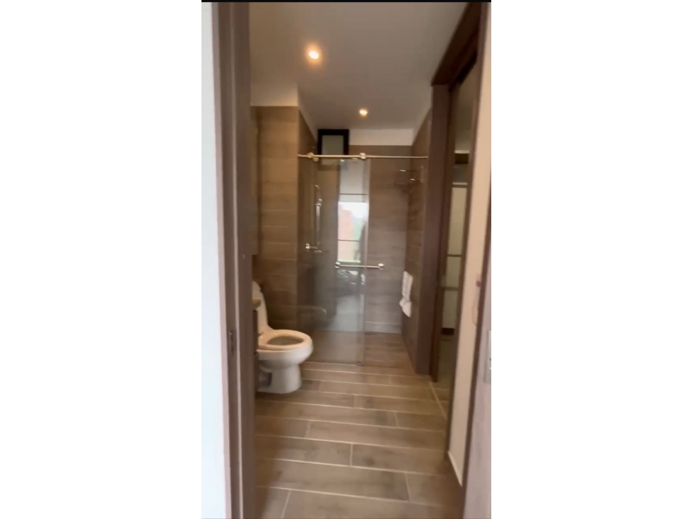 Venta de apto para estrenar en el poblado, sector San Lucas / C.A&C — foto 5