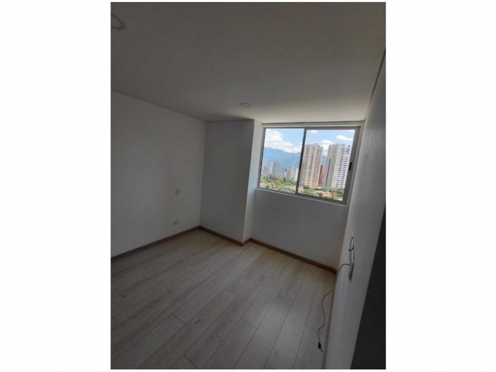 Venta de Apartamento en Sabaneta-Loma de San José — foto 3