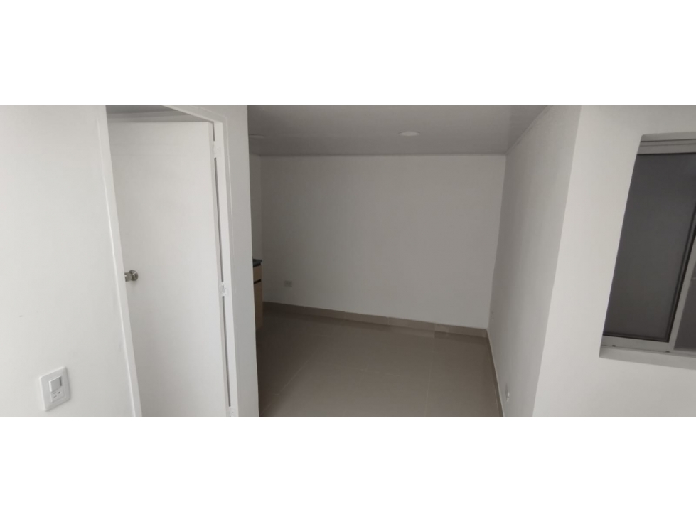VENTA APARTAESTUDIO INTERNO MEDELLÍN SECTOR MANRIQUE-CERCA A LA PILOTO