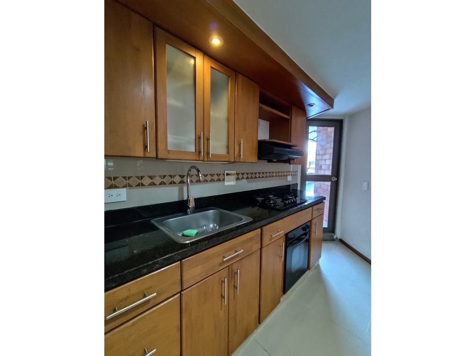 VENTA DE APARTAMENTO DE 258m2 EN SABANETA - LAS LOMITAS — foto 5