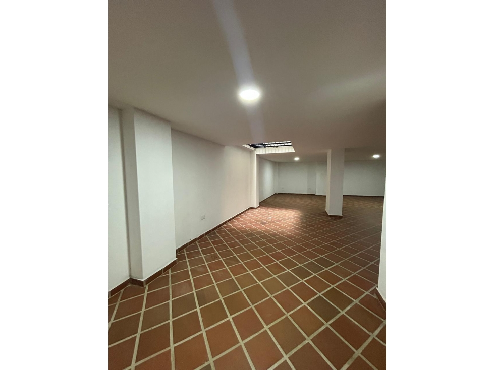 VENTA DE LOCAL CON OFICINA EN ENVIGADO SECTOR LA SEBASTIANA — foto 4
