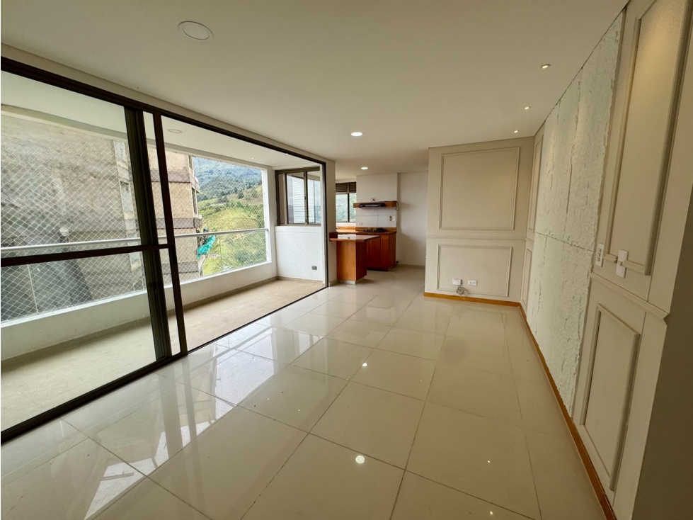 Venta de apartamento en Sabaneta, 105 mts San jose parte alta