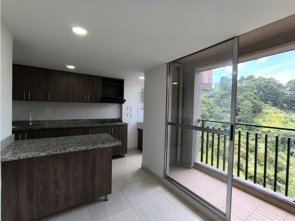 Venta Apartamento Sabaneta 61mt2, 3habitaciones, parqueadero y util