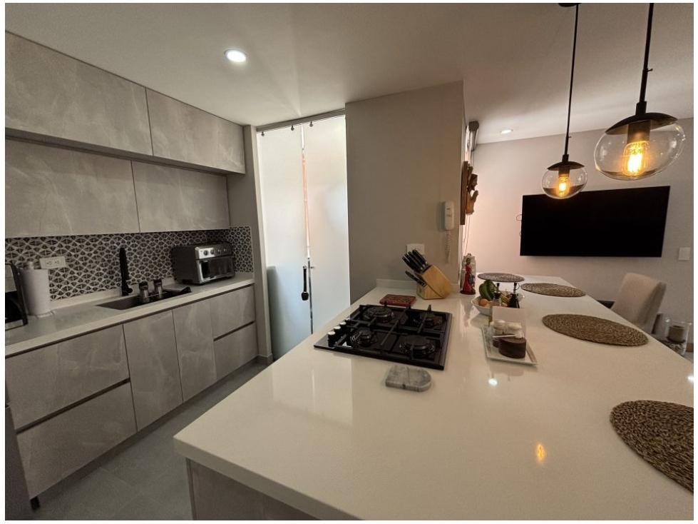 APARTAMENTO EN VENTA CAMINO VERDE, ENVIGADO