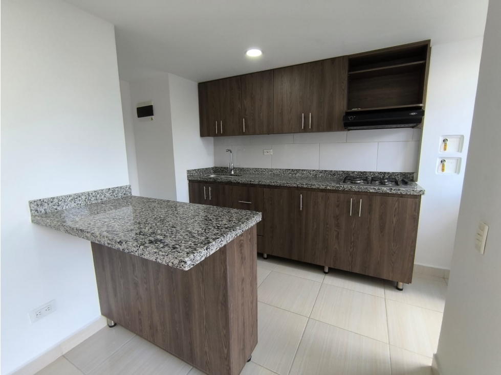 Venta Apartamento Sabaneta 61mt2, 3habitaciones, parqueadero y util — foto 2