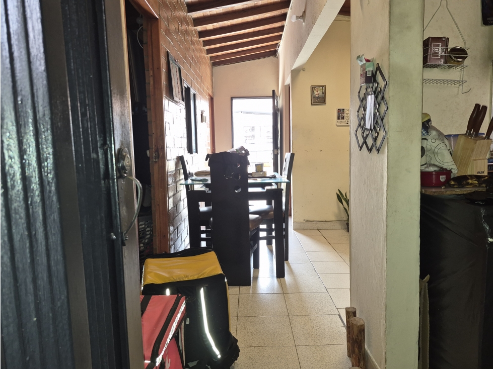 VENDO 2 APARTAMENTOS EN UNA ESCRITURA EN FLORENCIA PARTE BAJA — foto 3