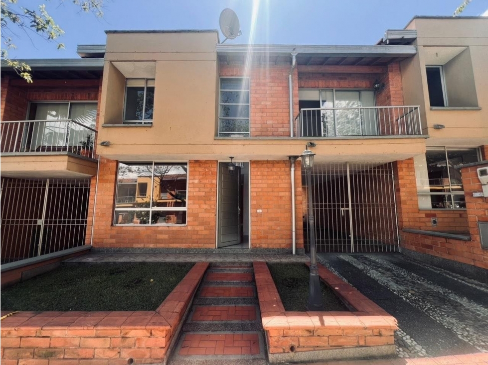 Casa en Venta en La Estrella - Suramerica