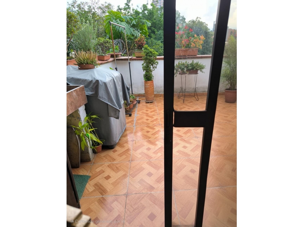 Se Vende Casa En El Poblado Sector El Hoyo 3 Pisos (SOLO CONTADO) — foto 6
