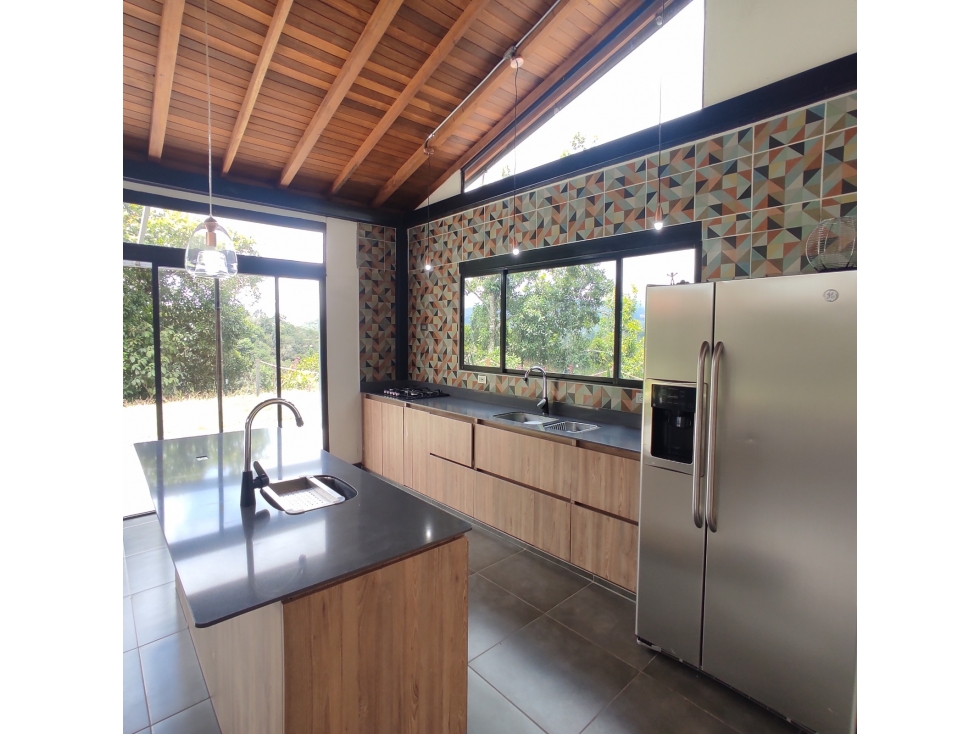 SE VENDE CASA DE UN SOLO NIVEL EN ALTO DE PALMAS — foto 3