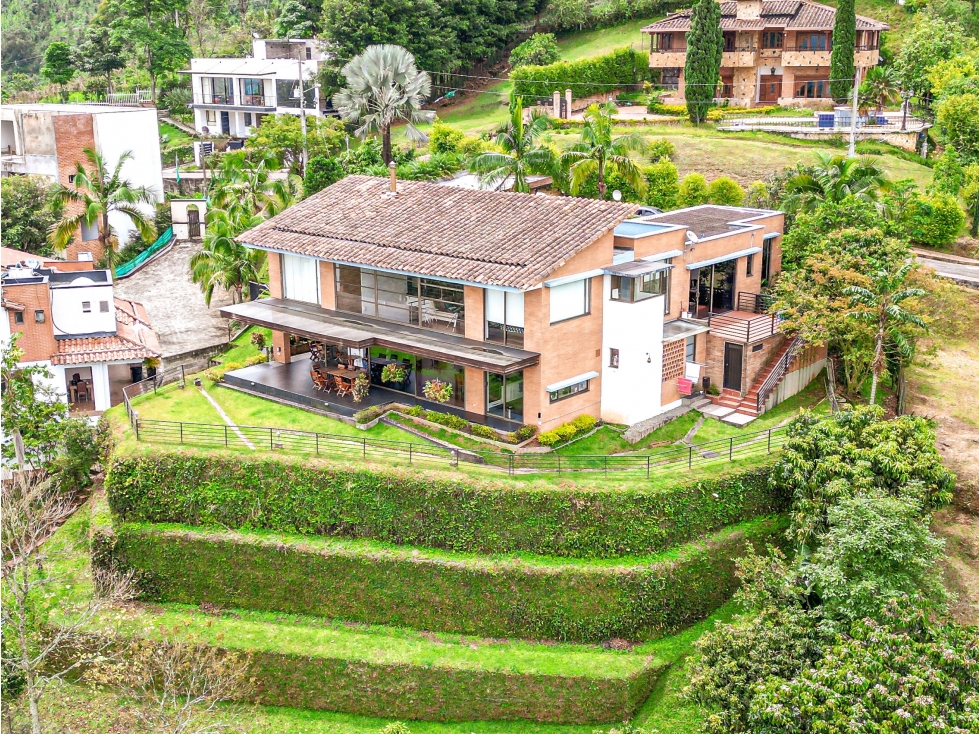 Venta de Casa En Sabaneta Las Lomitas — foto 2