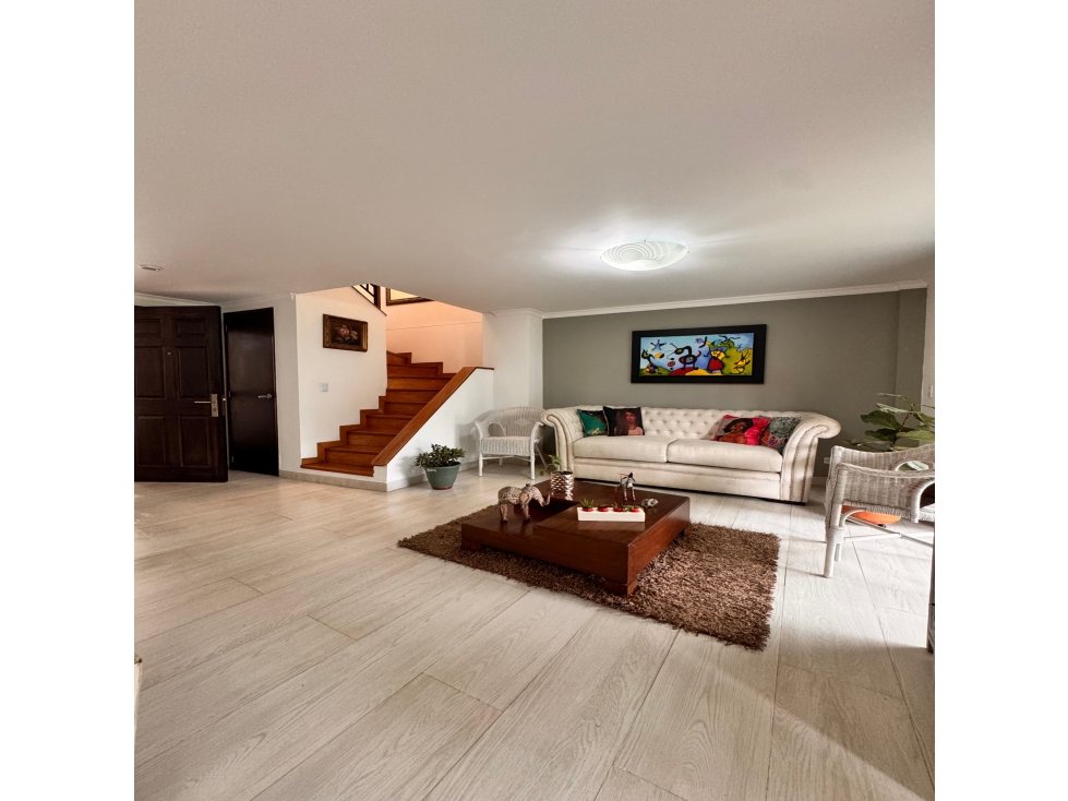 VENTA DE CASA EN ENVIGADO CON JARDIN — foto 6