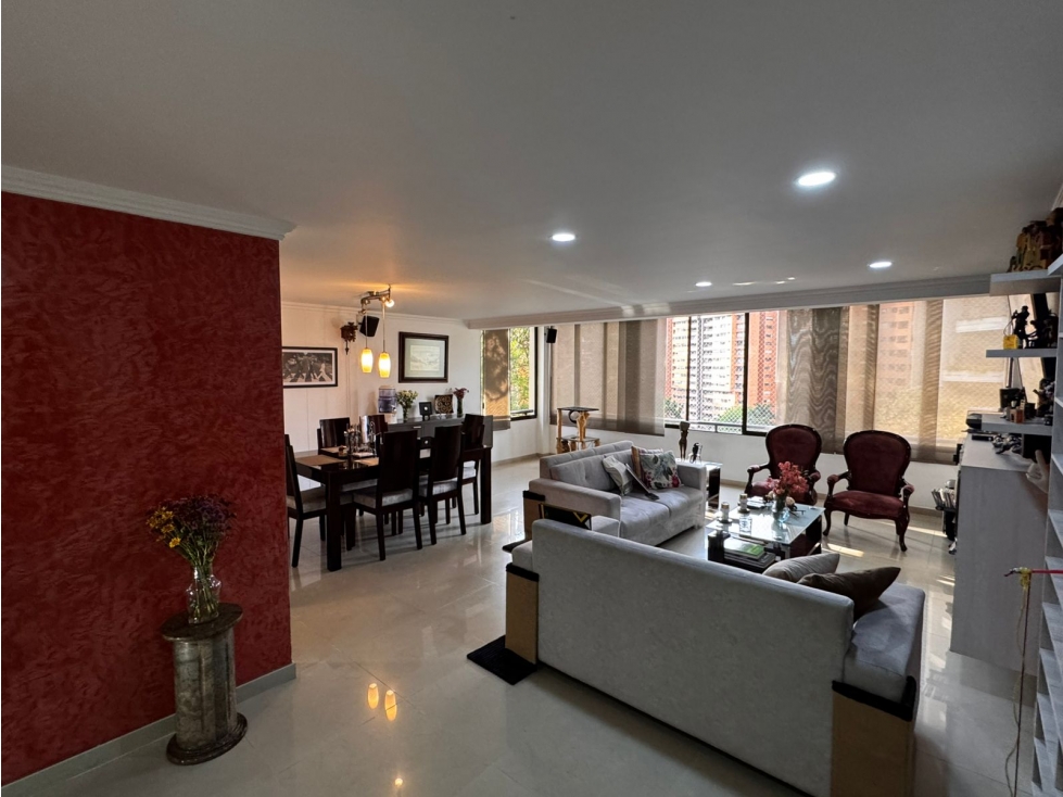 VENDO APARTAMENTO DUPLEX, EN EL CORAZÓN DEL POBLADO!!