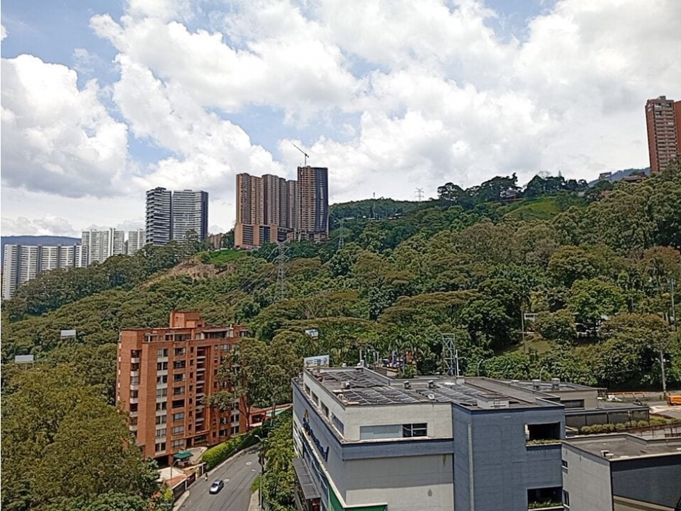 VENTA APARTAMENTO EN CASTROPOL EL POBLADO — foto 5
