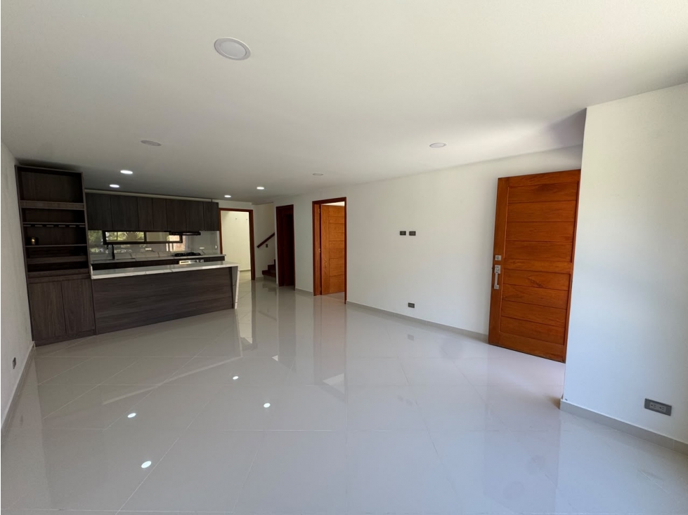 Venta de casa en el Retiro 220 mts — foto 3
