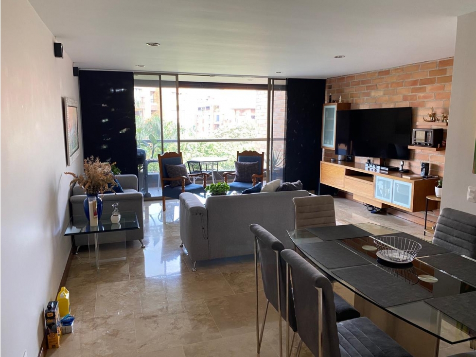 En venta Apartamento Conquistadores - Con Colega