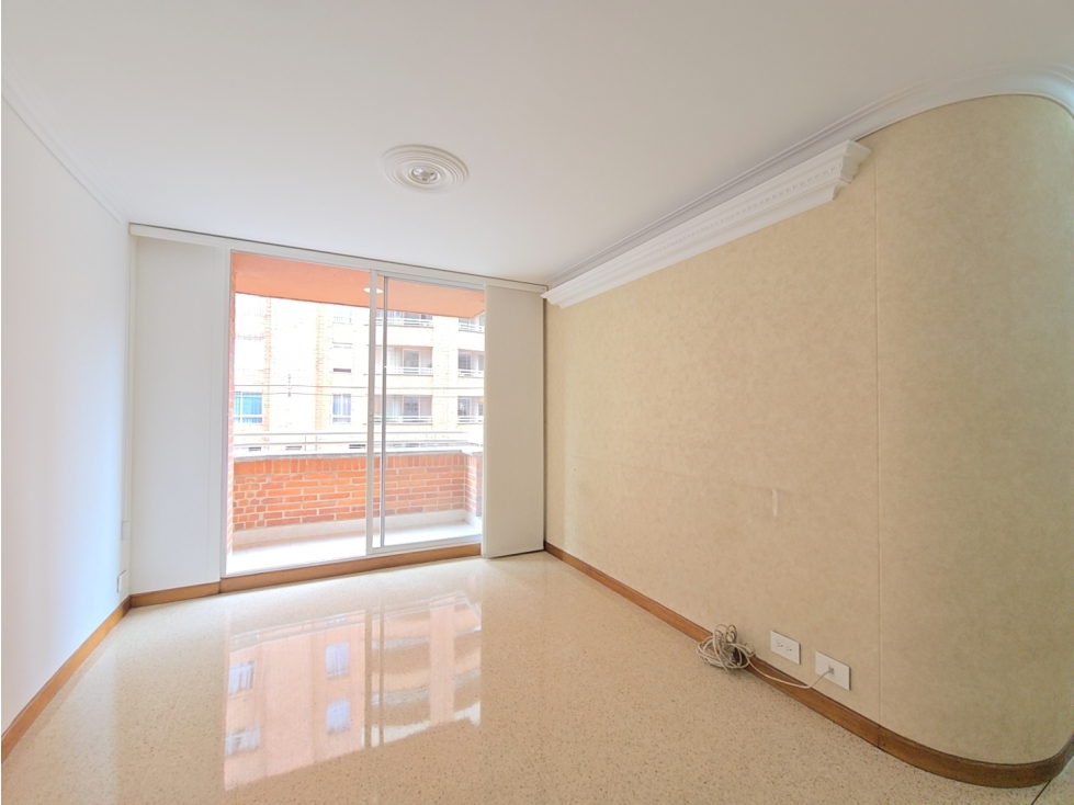 VENTA APARTAMENTO LAURELES , MEDELLIN 100 MTS — foto 3