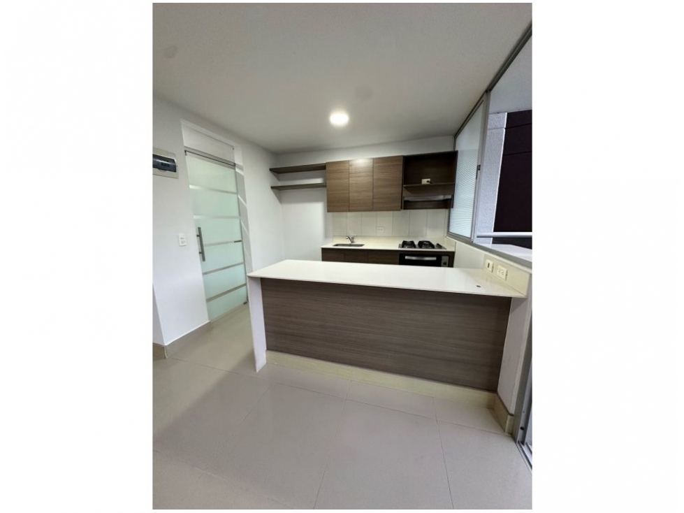 VENTA DE APARTAMENTO MEDELLÍN SECTOR LOMA DEL INDIO — foto 4