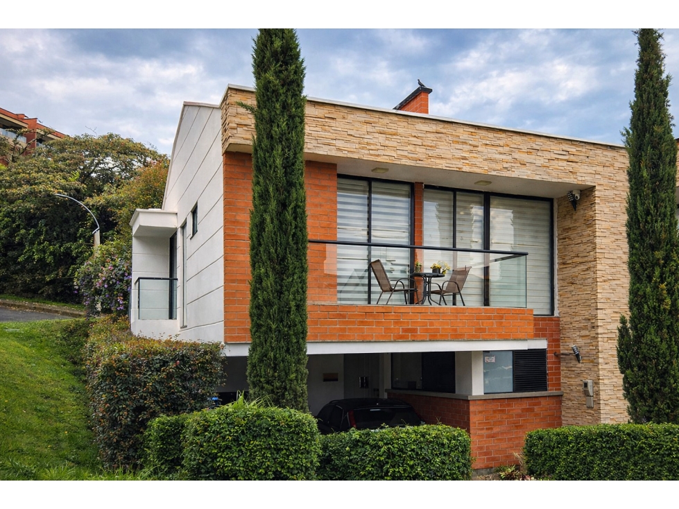 Venta de casa en El retiro, 165 mts Normandia - 1