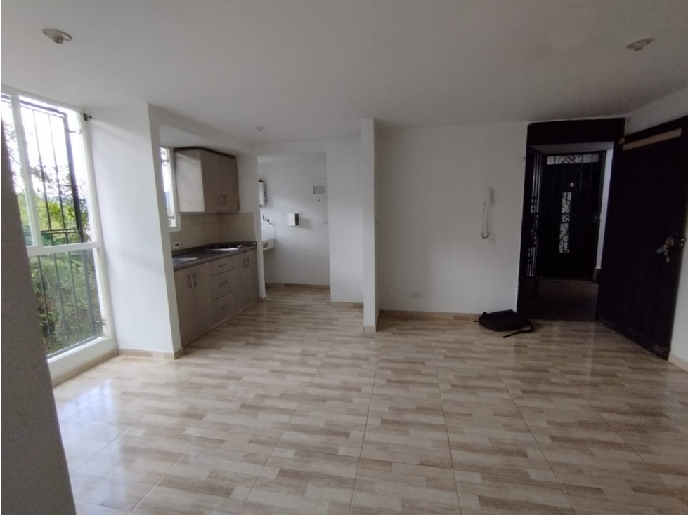 Apartamento de 50 m² con 3 Habitaciones en La Raya, La Estrella — foto 6