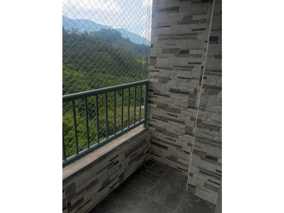 Apartamento en venta de 55 m2 en Loma de San José, Sabaneta — foto 2