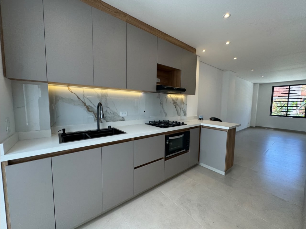 Venta de casa para estrenar en San antonio, Rionegro 165 mts — foto 3