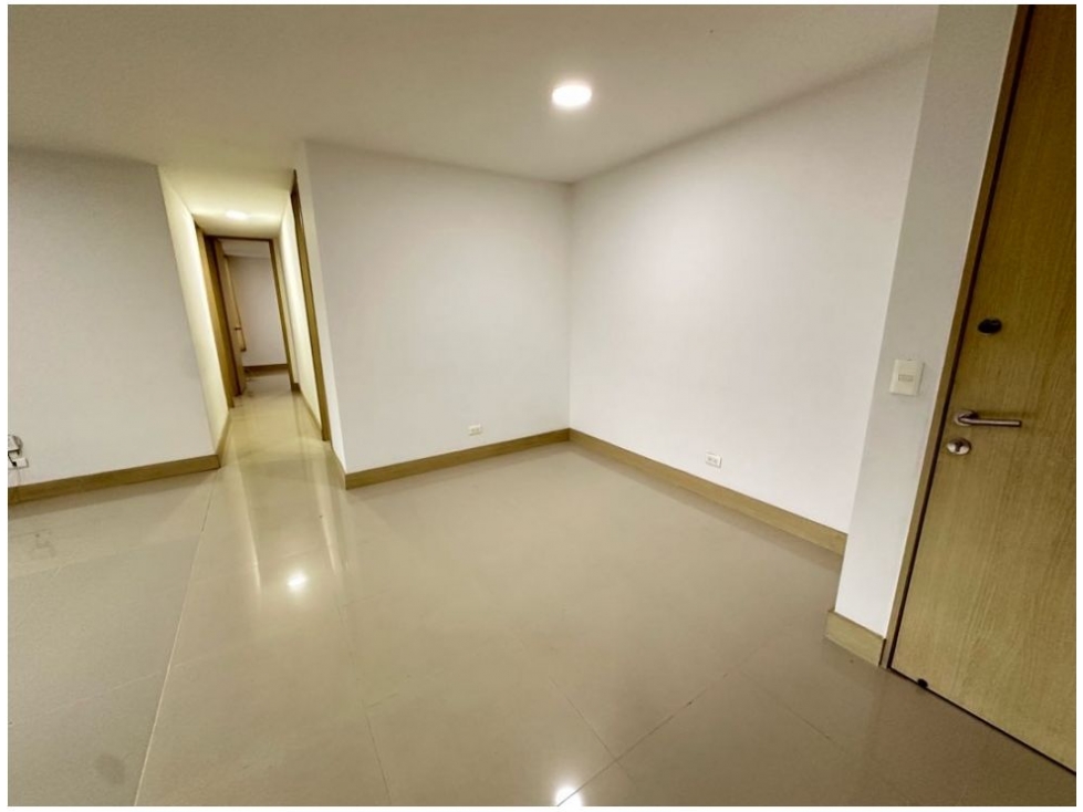 VENTA DE APARTAMENTO MEDELLÍN SECTOR LOMA DEL INDIO — foto 2