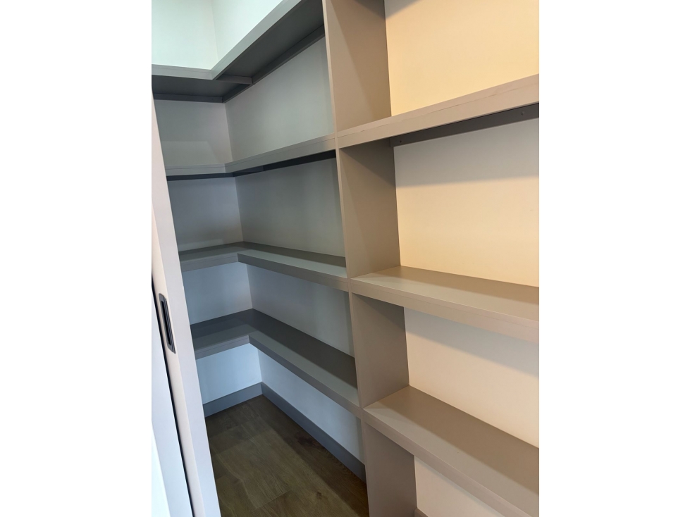 VENTA PENTHOUSE DUPLEX PARA ESTRENAR EN CONQUISTADORES — foto 4