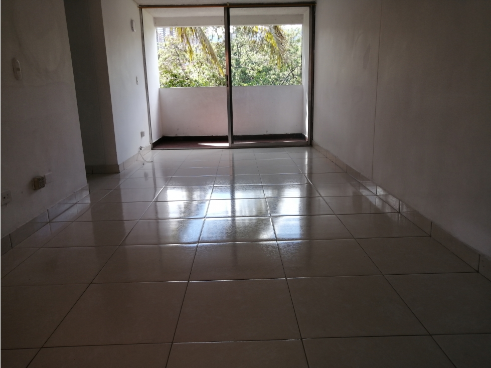 VENDO APTO EN GRAN AVENIDA-BELLO-PISO 1 UNIDAD-PARQUEADERO COMÚN