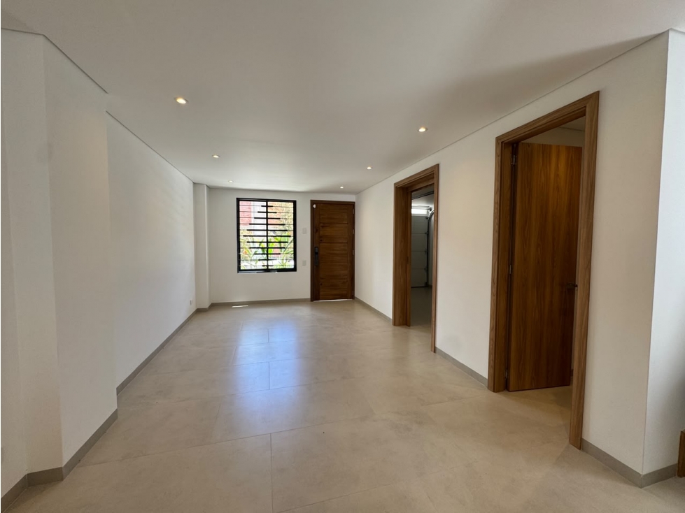 Venta de casa para estrenar en San antonio, Rionegro 165 mts — foto 6