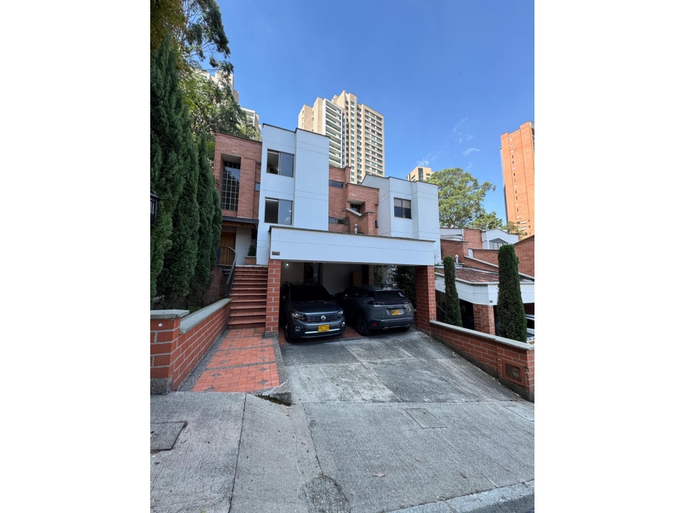 Venta de casa en los balsos 327 mts, El poblado — foto 2
