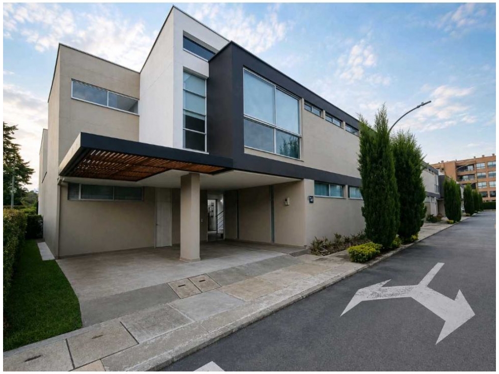 VENTA/RENTA CASA MODERNA Y ESQUINERA EN RIONEGRO / DF