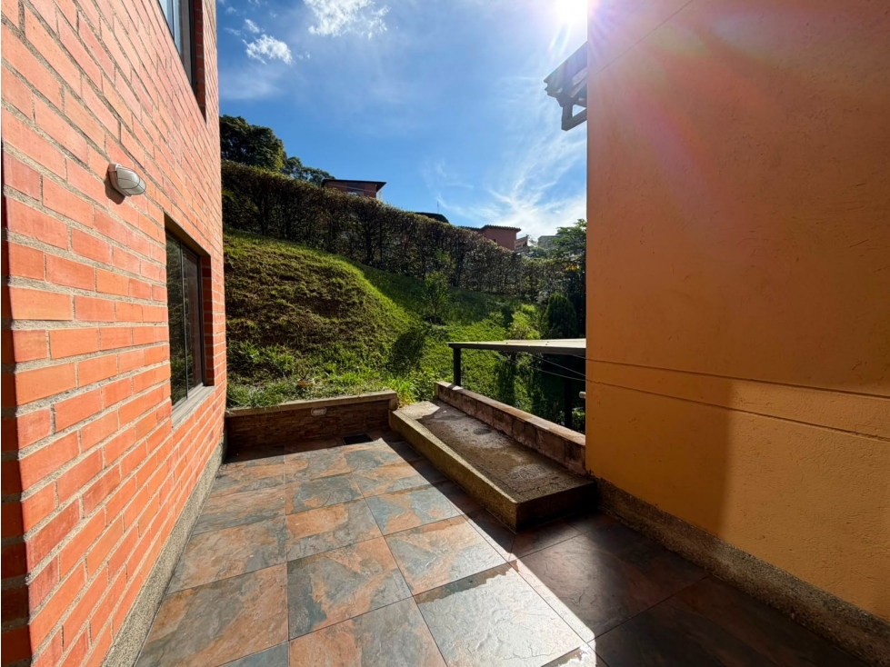 LV Casa en Venta Envigado Las Antillas — foto 2