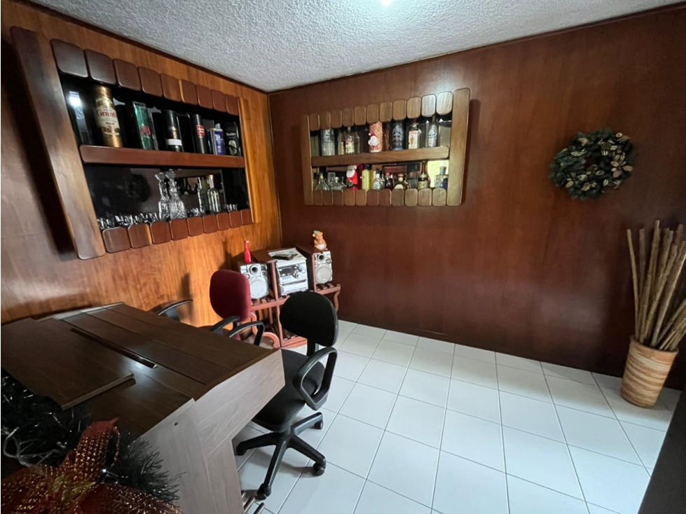 VENTA DE APARTAMENTO PARA REMODELAR EN EL POBLADO TRANSVERSAL INFERIOR — foto 4