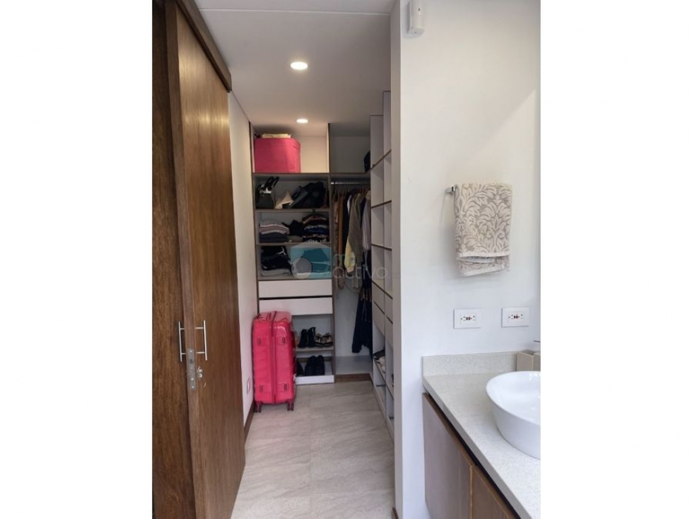 CASA CAMPESTRE EN LLANOGRANDE, MILLA DE ORO, EN UNIDAD CERRADA — foto 3