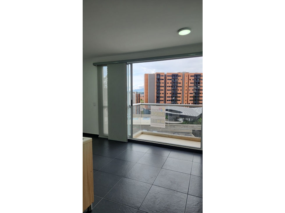 Venta Apartamento de 3 Alcobas en Milla Fontibón, Rionegro (Arrendado) — foto 3
